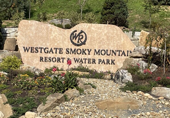 Westgate Smoky Mountain Resort and Water Park