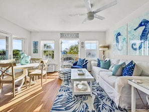 Golden on 30A | Living & Dining Area