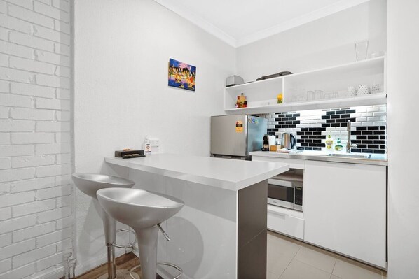 Kitchen breakfast bar 