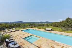 Step out to 50ft pool w Hudson Valley in the backdrop 
