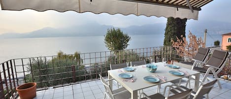 Terrazza vista lago