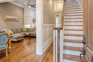 Entry way