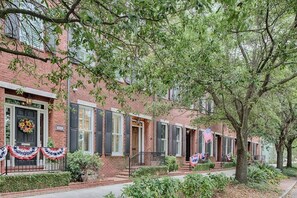 Liberty Street Townhouse (3)