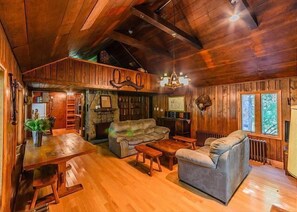 Experience the beauty of the Laurel Highlands. Book your mountain getaway today.
We offer the most unique collection of vacation homes in Laurel Highlands. From a cozy couple's getaway to a sprawling 400-acre private retreat, we have the perfect accommodations for your destination getaway.