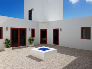 Open Space living Room (courtyard), enjoy the Caribbean! 