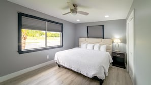 Everglades City Motel - Two Bedroom Apartment image 2