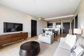 Living & Dining Area