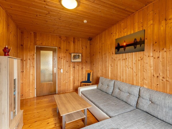 Möbel, Eigentum, Couch, Holz, Tür, Interior Design, Gebäude, Komfort, Fussboden, Bilderrahmen