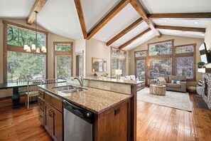Caldera Cabin 28-14