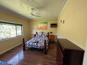 Family room with queen bed & single bed. Internal/external block out blinds.