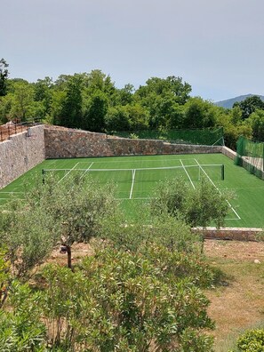 Sport court