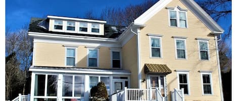 Stately sea captain's house with 3-season sunporch