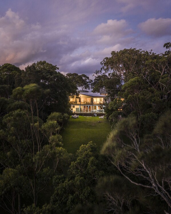 Nestled in the bush at the edge of Booti Booti National Park