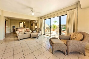 Living Room | Air Contioning
