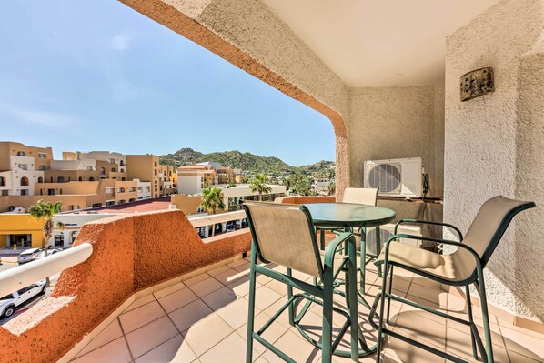 Cabo San Lucas Vacation Rental | 3BR | 3BA | 900 Sq Ft | Condo