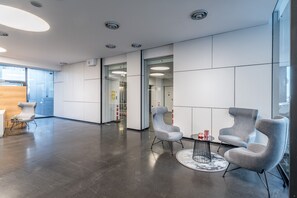 Entrance / Lobby