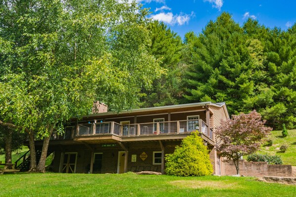 Welcome to Keepin' It Reel, your Piney Creek NC Vacation Rental!