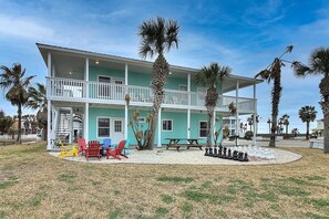 Outdoor - Welcome To La Playita