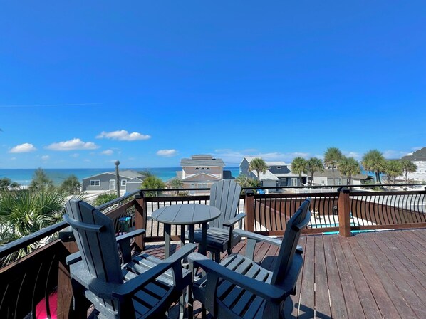 Beautiful Gulf Views!