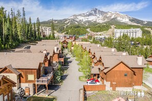 Neighborhood View