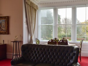 Living room | Machermore Castle - Machermore Castle, Newton Stewart