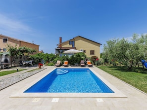 Schwimmbad, Resort, Wohngebiet, Estate, Freizeit, Eco Hotel, Gartenmöbel, Regenschirm, Flagstone, Thermae