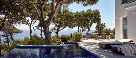 One of the most Iconic homes in the island of Zakynthos await to inspire you.