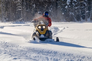 Perfect for snowmobilers -"Stayed for our annual snowmobile trip. The place was clean and had everything needed for a comfortable stay. Trail access was right outside the door"  Jason H.