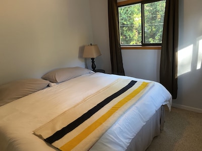 Quiet 2 Bedroom Suite (LUND) 