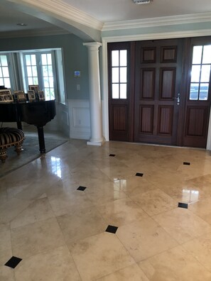 Entry way