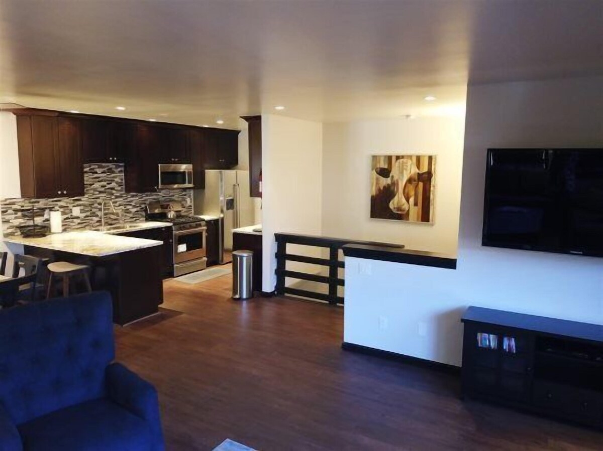Edgewater #20 – 2 BD/2 BTH
