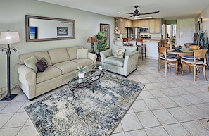 Open floorplan to keep everyone together!