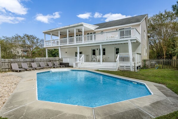 Private Pool Area