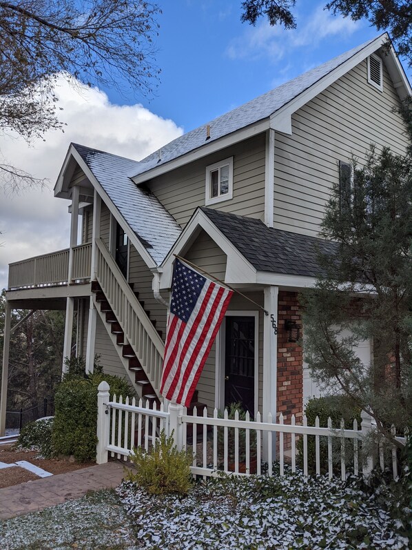 Loft upstairs, downstairs features 3-car garage & additional kitchen appliances