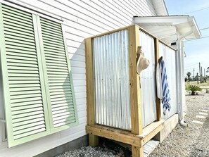 MO Casa Outdoor Bathroom Outside
