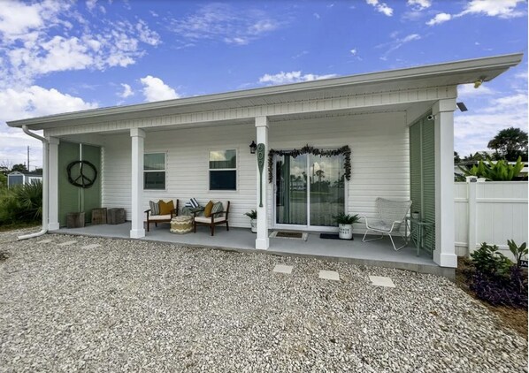 MO Casa Porch