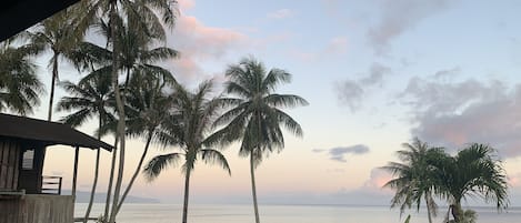 Gorgeous early morning ocean view