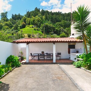 Zona Exterior 
[EN] Outside Area 
