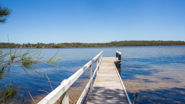 Amazing lakefront at your doorstep