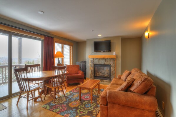Living and dining area