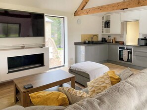 Open plan living space | The Coach House, Fordingbridge, near Ringwood