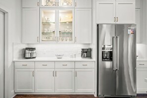 Kitchen, 2nd Floor