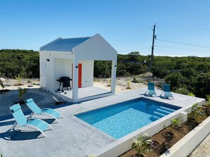 Pool house and laundry room 