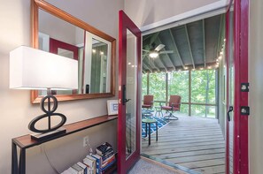 Enjoy the spacious screened in porch with your group
