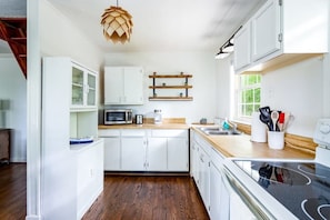 Spacious kitchen for your favorite recipes.