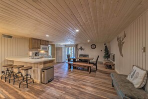 Dining Room/Kitchen 2