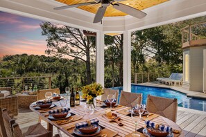 Covered deck dining
