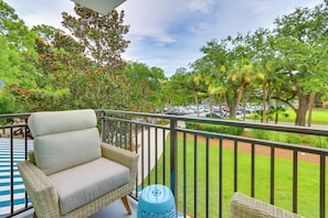 Private Balcony | Courtyard Views | Complimentary Access to Pool & Tennis
