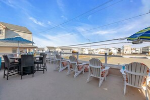 Unbeatable  location!  Just a seashell's throw from the Beach and Boardwalk