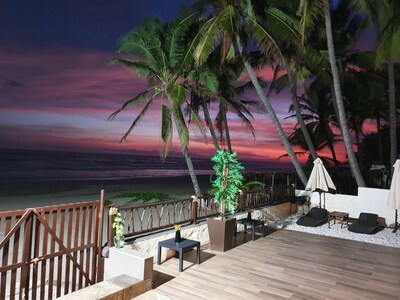 Los Bungalows en mera orilla del mar pacifico, duermen hasta 11